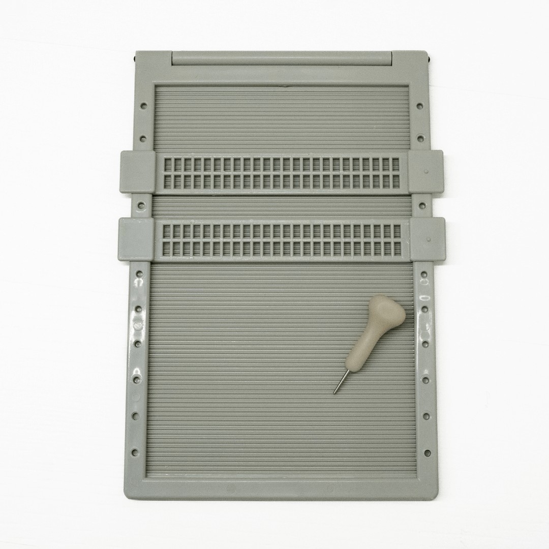 Tavoletta braille 22 x 24 (A5) - 22.12.12.003 - Tavoletta Braille